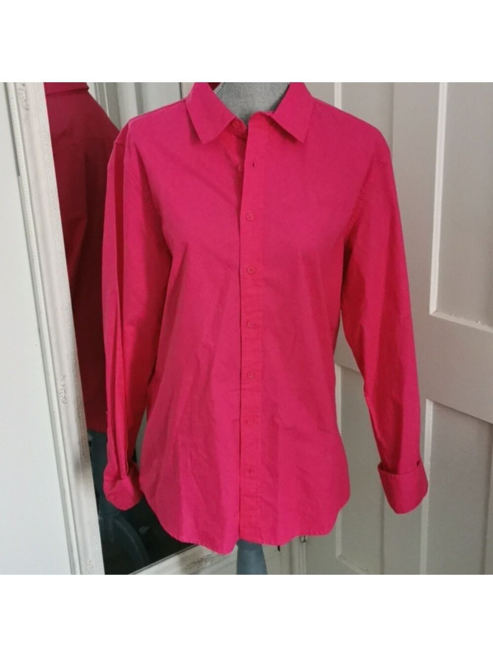 Hudson North Women Fuschia Poplin Preppy Vibrant Button Down Blouse. Size M